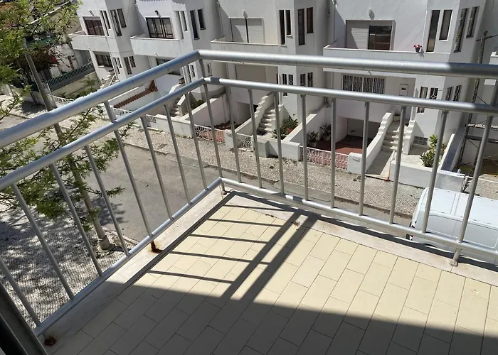 Апартаменты Painel Da Caparica *